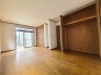 木の温もりと落ち着きを感じる、すっきりと整った居住空間が心地よい毎日を演出します。
