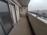 らくらくお洗濯を助ける広いバルコニー。
