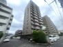南側に面したワイドな幅のバルコニー、カラッと洗濯物が乾きそう。

