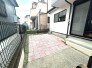 そんなに大きくはないけれど、お庭が持てるのが持家の魅力。
