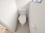 新しくお住まいになる方のことを考えて、トイレも新品に交換しました。
