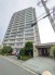 落ち着いた佇まいと調和のとれた外観が、日常に確かな安らぎをもたらす住まいです。