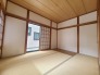自然素材の質感が心地よく、心身を穏やかに整えてくれる安らぎの空間が広がっています。