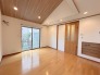 新築の木の匂いのする室内。写真では伝わらないので、ぜひ現地でお確かめください。
