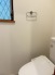 新しくお住まいになる方のことを考えて、トイレも新品に交換しました。

