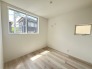 新築の木の匂いのする室内。写真では伝わらないので、ぜひ現地でお確かめください。
