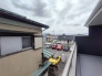 あたりには住宅を中心とした建物が広がります。

