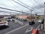 建物からの見晴らしがよく、落ち着いた街の景色が広がります。日常が穏やかに流れる住環境です。
