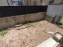 小さなお庭はメンテナンスが楽でちょうど良いかも知れませんね。
