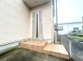 玄関は家の顔でもあります。広いと気持ちがいいですね！
