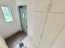 白を基調としたすっきりとした空間が、日々の暮らしに心地よい調和と落ち着きをもたらしてくれます。