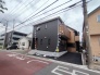 角地につき、開放感に恵まれる住居がここに。
