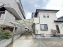 周囲と程よい調和を保つ、シックで落ち着いた外観デザイン。静かな時間が流れる、暮らしやすい環境です。
