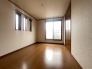 洗練された色調が落ち着きをもたらし、静かな時間が流れるような心地よい調和を感じさせる空間です
リフォーム工事前の写真。2026年9月内装リフォーム完成予定。