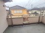らくらくお洗濯を助ける広いバルコニー。

