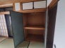 押し入れは上段に布団を、下段部分をおもちゃ箱入れとして活用される方が増えてます。
