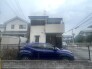 落ち着いた住宅街に佇む、日々の暮らしに溶け込むシンプルで素朴な外観が魅力の住まいです
