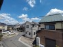 あたり一帯に住宅が広がる立地、住宅地ならではのロケーション。
