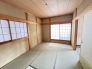 新築の木の匂いのする室内。写真では伝わらないので、ぜひ現地でお確かめください。
