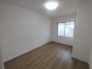 今からここを誰のお部屋にしようか、そんな洋室。
