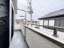 ゆとりの広さを確保したバルコニー。お布団を干すのも、この広さならラクラク。
