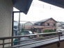車通りの少ない閑静な住宅地、のびのびした子育てに適します。
