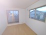子供部屋には丁度良い洋室。サイズは６帖。
