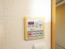 空気もこもらず、いつもクリーンな浴室乾燥機付。
