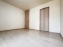 今からここを誰のお部屋にしようか、そんな洋室。
