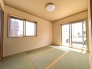 素足で過ごしたくなるような、心穏やかな時間が流れる落ち着いた空間です。