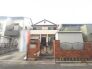 落ち着いた色合いの外壁とデザイン性のある門扉が、住まう人の個性を静かに演出します。

