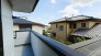 住宅街の中の一戸建て、あたりはほとんど住宅です。
