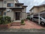 落ち着いた佇まいの外観が、穏やかで心地よい日常の暮らしを予感させてくれます。