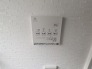 質感のある壁面にすっきりと馴染むシンプルな設備が日々の暮らしに心地よい便利さをもたらします