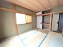 懐かしい温もりに包まれた、心安らぐ和の空間が心地よい時間を演出します。