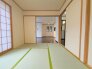 和室とリビングが続き間に。定評のあるプランを採用。
