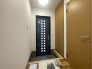 落ち着いた色合いの建具が調和する、すっきりと洗練された空間が心地よい毎日のはじまりを演出します
