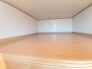 増え続ける荷物も小屋裏収納（グルニエ）が強い味方に。
