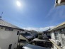 あたりには住宅を中心とした建物が広がります。
