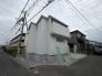 風通し・日当たりに優れる角地。開放感をお楽しみください。
