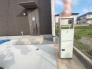 この扉を開けると、新築の木の匂いが待ってます。
