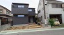 車の通りも少ない閑静な住宅地。子育てにも、第二の人生にも。

