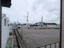 建物が隣接しておらず、視界を遮るもののないすっきりとした開けた眺望が広がっています。
