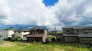 広大な空と穏やかな住宅街の風景が、日々の暮らしに心地よい開放感とゆとりをもたらしてくれます。
