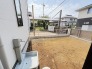 広々とした南庭は、太陽の下のリビングかもしれません。
