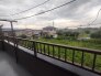 ゆったりとした緑地の多い立地ならでは！緑に包まれた環境です。
