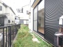 そんなに大きくはないけれど、お庭が持てるのが持家の魅力。
