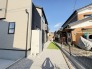 小さなお庭はメンテナンスが楽でちょうど良いかも知れませんね。
