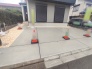 並列２台駐車可能な、ゆとりのカースペースがここに。
