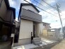 幅員こそやや狭くても、その分交通量が少なくて安心。